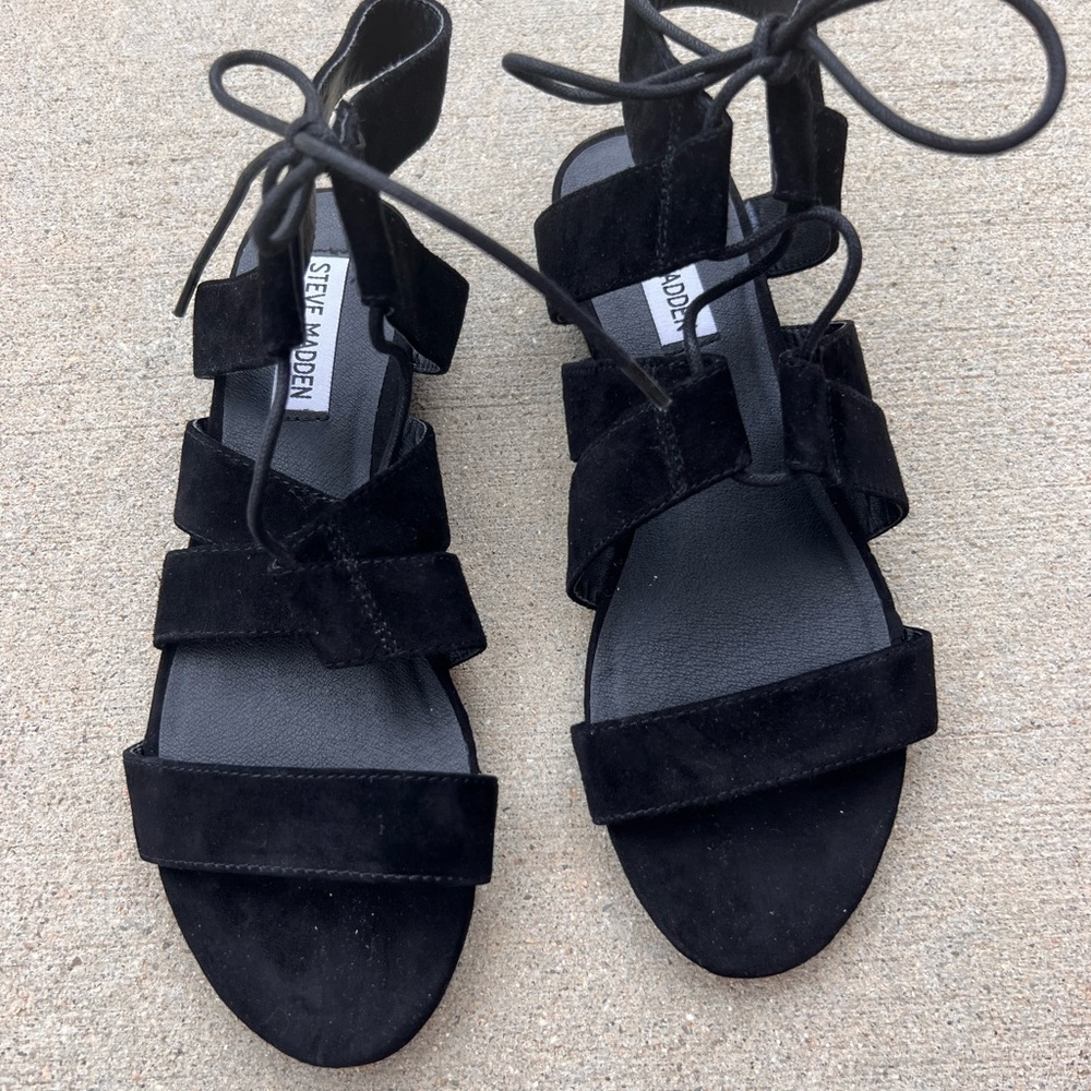 velvet feel type sandals
